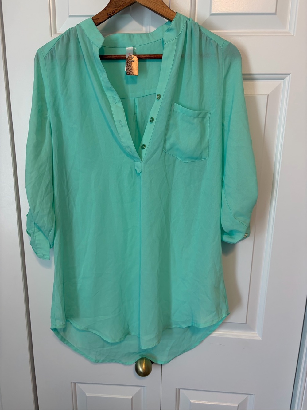 NWT Mint Green Women's Split-Neck Tunic